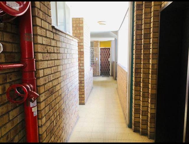 3 BEDROOM APARTMENT FOR SALE IN SUNNYSIDE